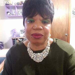 Meet your Posher, Karlene